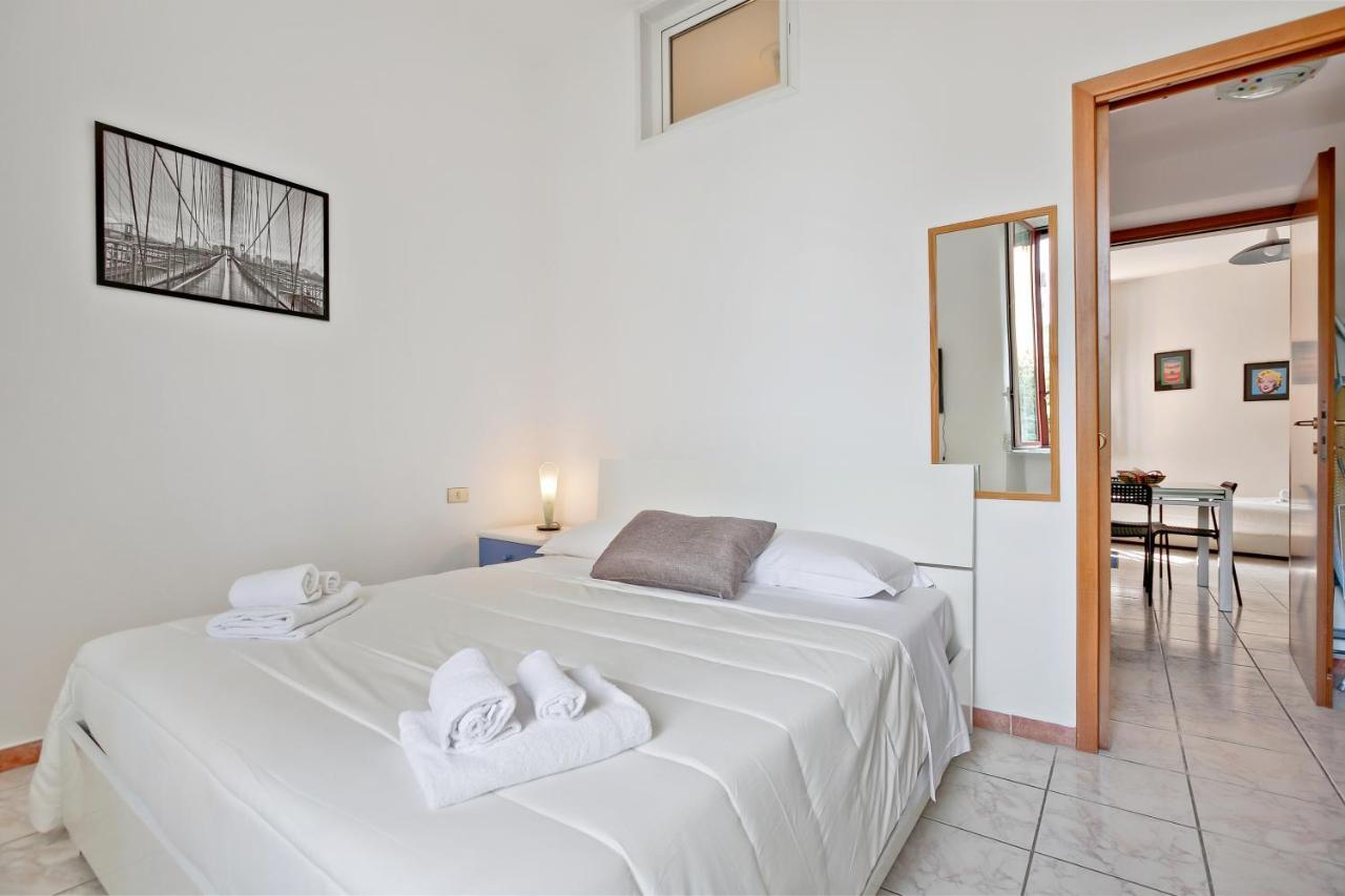 Apartmán Cenisio Brilliant Flat Milán Exteriér fotografie
