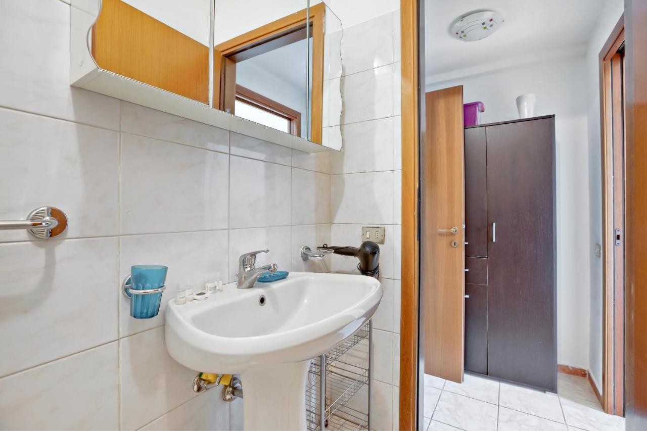 Apartmán Cenisio Brilliant Flat Milán Exteriér fotografie