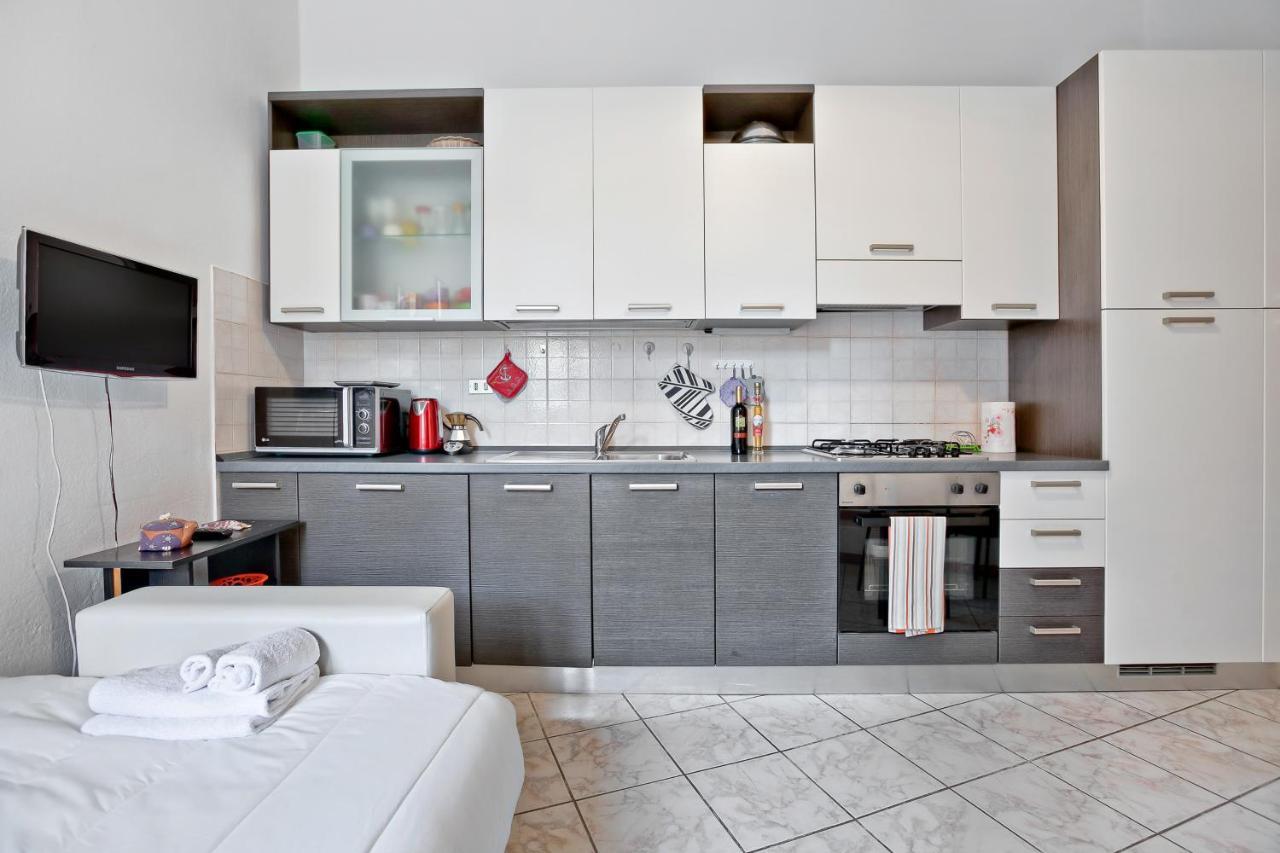Apartmán Cenisio Brilliant Flat Milán Exteriér fotografie